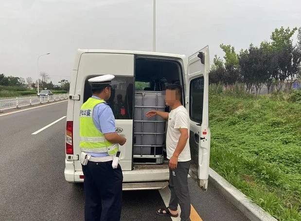 7月份全市范圍內(nèi)面包車集中整治！
